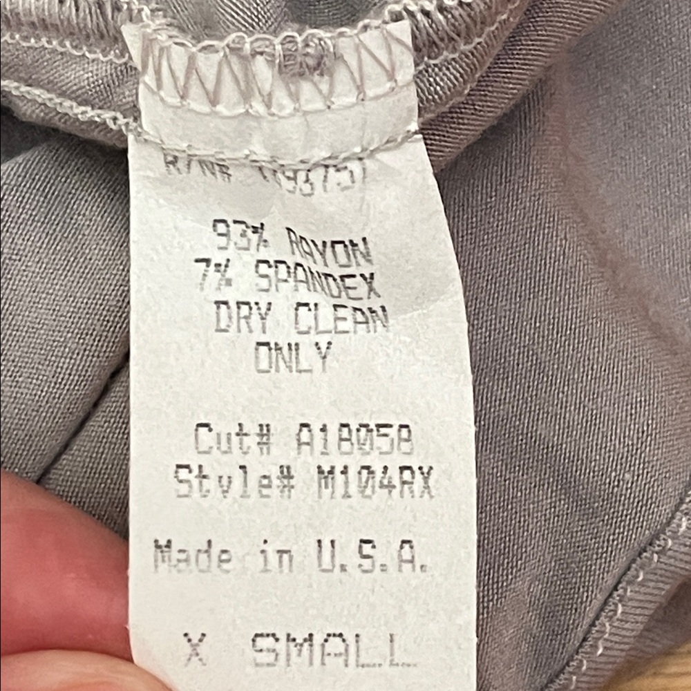 NWOT Sky Chic Women's Gray Blouse with Braided Detail - Picture 5 of 9